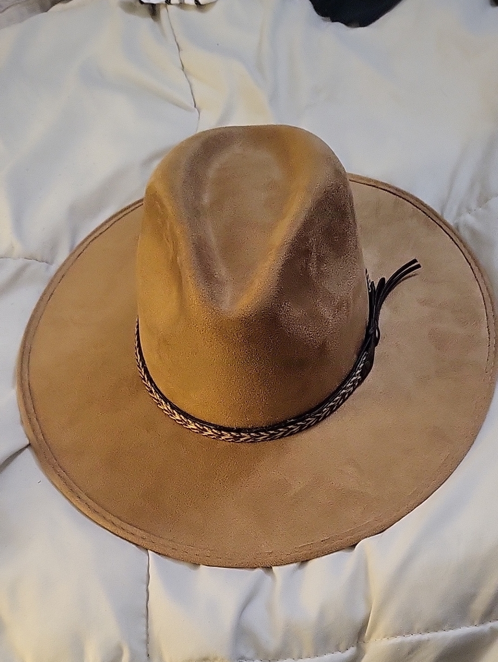 Ladies Wide-Brim Suede-Look Fedora Hat in Tan